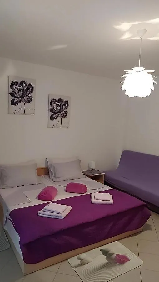 Apartmani Katarina Mundanije