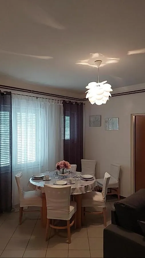 Apartmani Katarina Mundanije 0*,  Croazia
