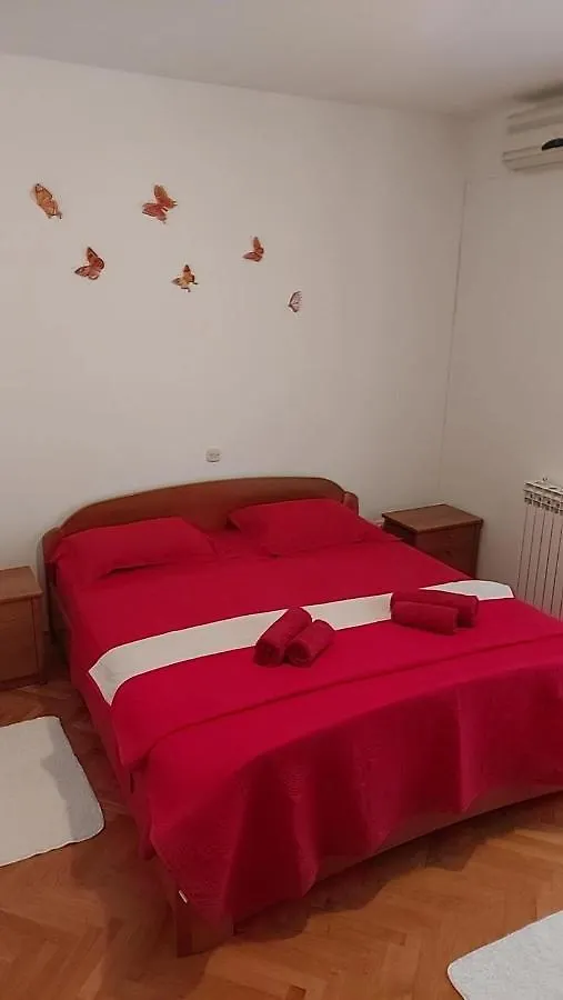 Apartment Apartmani Katarina Mundanije